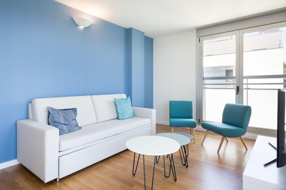 Olala Port Forum Apartments Sant Adria de Besos Εξωτερικό φωτογραφία
