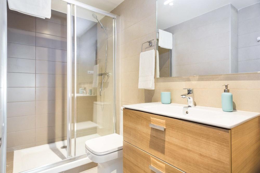 Olala Port Forum Apartments Sant Adria de Besos Εξωτερικό φωτογραφία